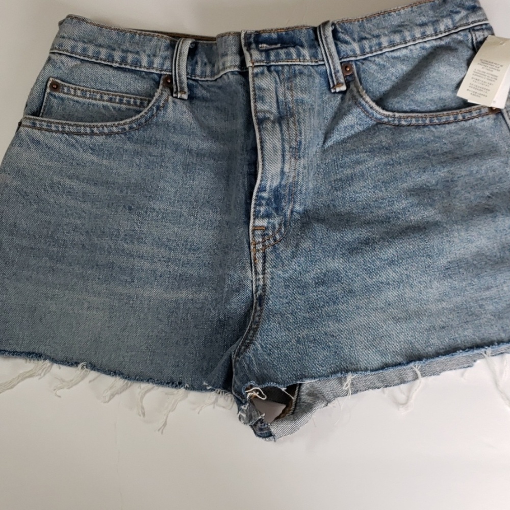 Gap Super High Rise Shorts